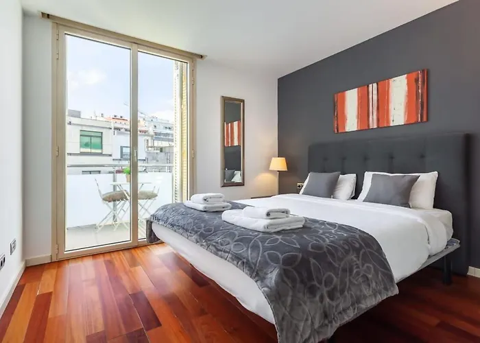 The Collection - 3bedroom Duplex With Balcony In Plaza Cataluna