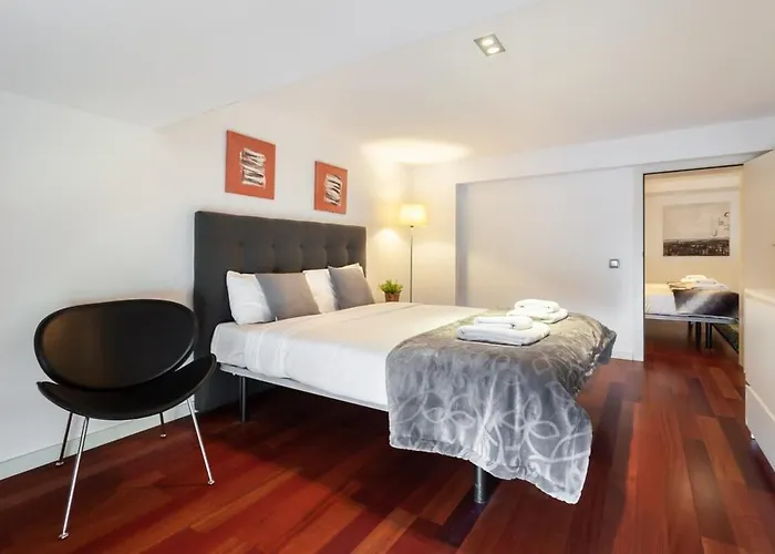 The Collection - 3bedroom Duplex With Balcony In Plaza Cataluna * Barcelona