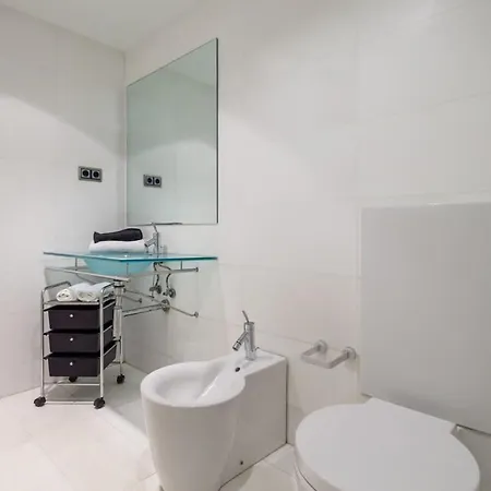 Apartamento 3bedroom Duplex With Balcony In Plaza Cataluna Barcelona