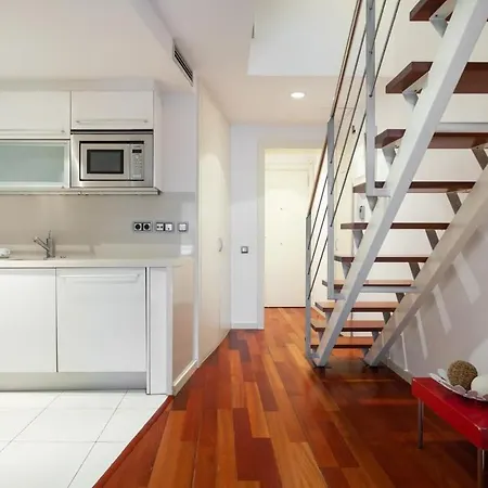 Апартаменты 3bedroom Duplex With Balcony In Plaza Cataluna